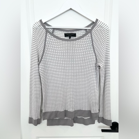 rag & bone Sweaters - Rag & Bone Women's White-Gray Striped Crew Neck Sweater Size XS